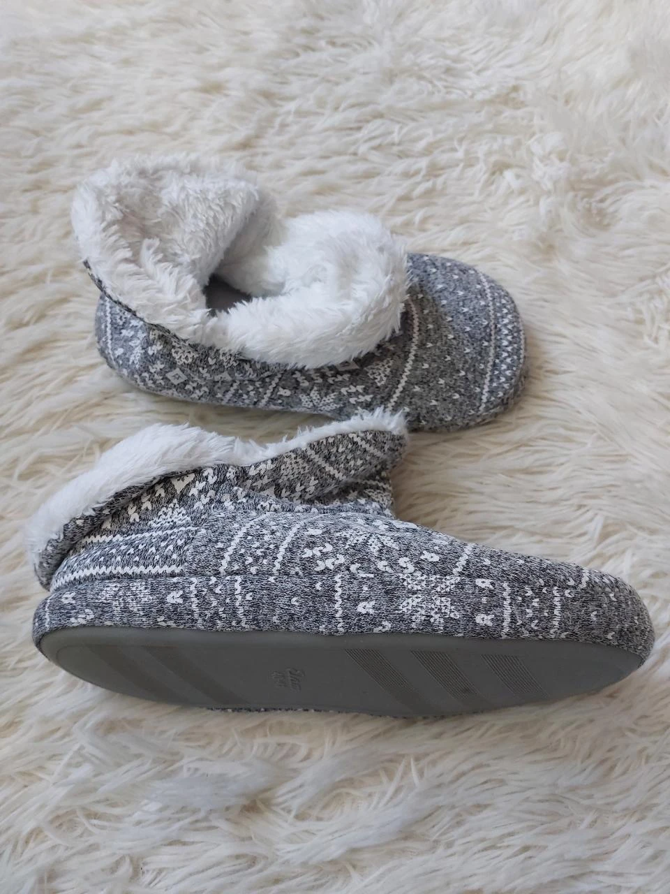 Chaussons Etam gris clair - Taille 39 - Très bon état